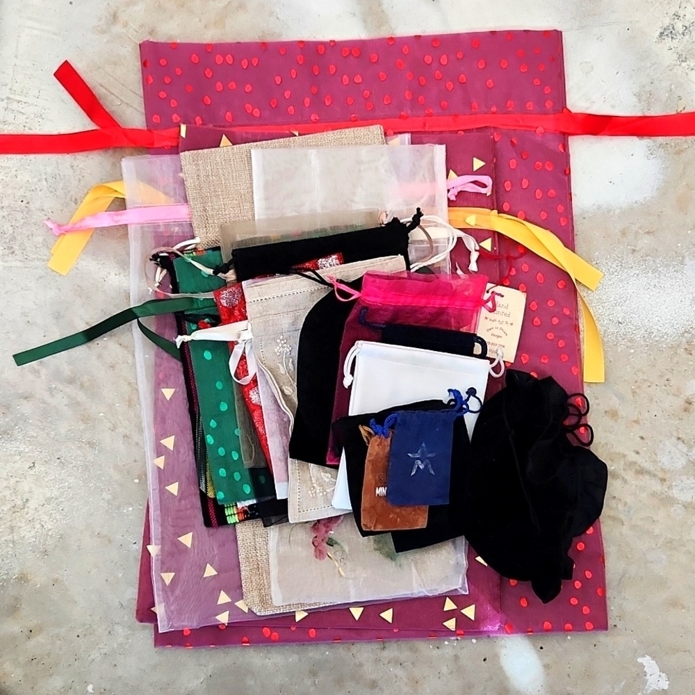 36 Gift Bags/Jewelry Bags